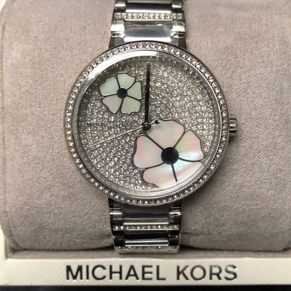 NEW MICHAEL KORS PAVE CRYSTAL DIAL BRACELET WATCH